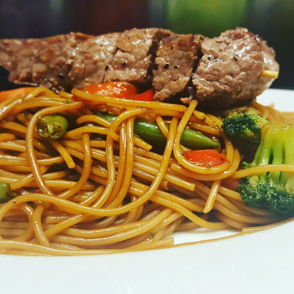 Crimson and Gold Tavern | restaurant | 2017 S University Blvd, Denver, CO 80210, USA | 7203795454 OR +1 720-379-5454