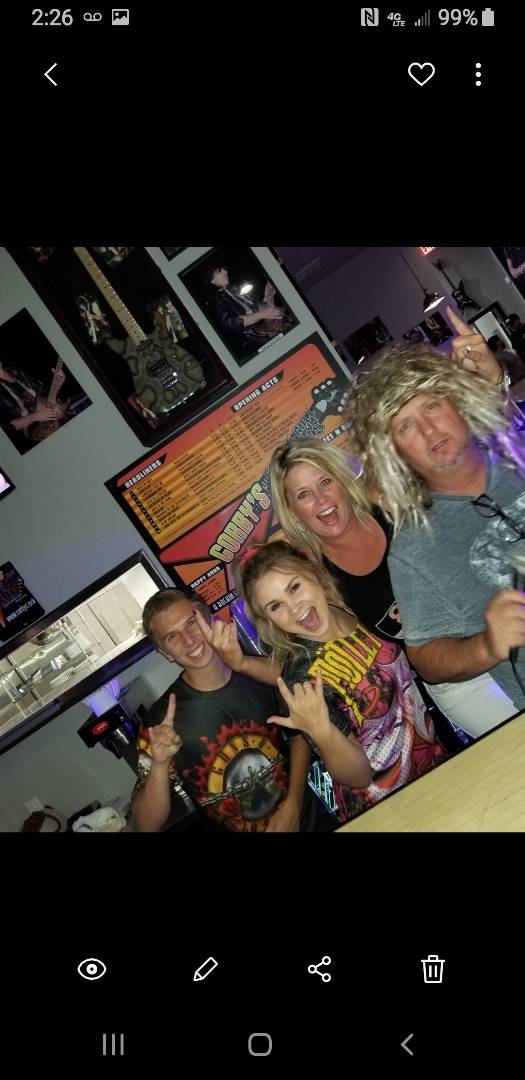 Corbys Rock n Roll Heroes | restaurant | 221 E Main St Ste B, Visalia, CA 93291, USA | 5594092436 OR +1 559-409-2436