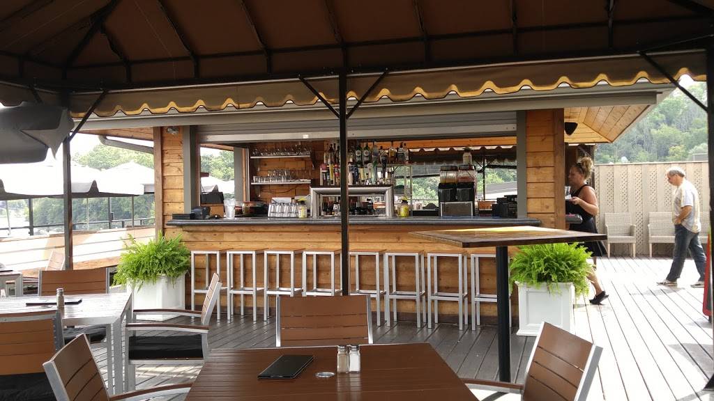 Stillwaters | restaurant | 61 Grand River St N, Paris, ON N3L 2M2, Canada | 5193023000 OR +1 519-302-3000