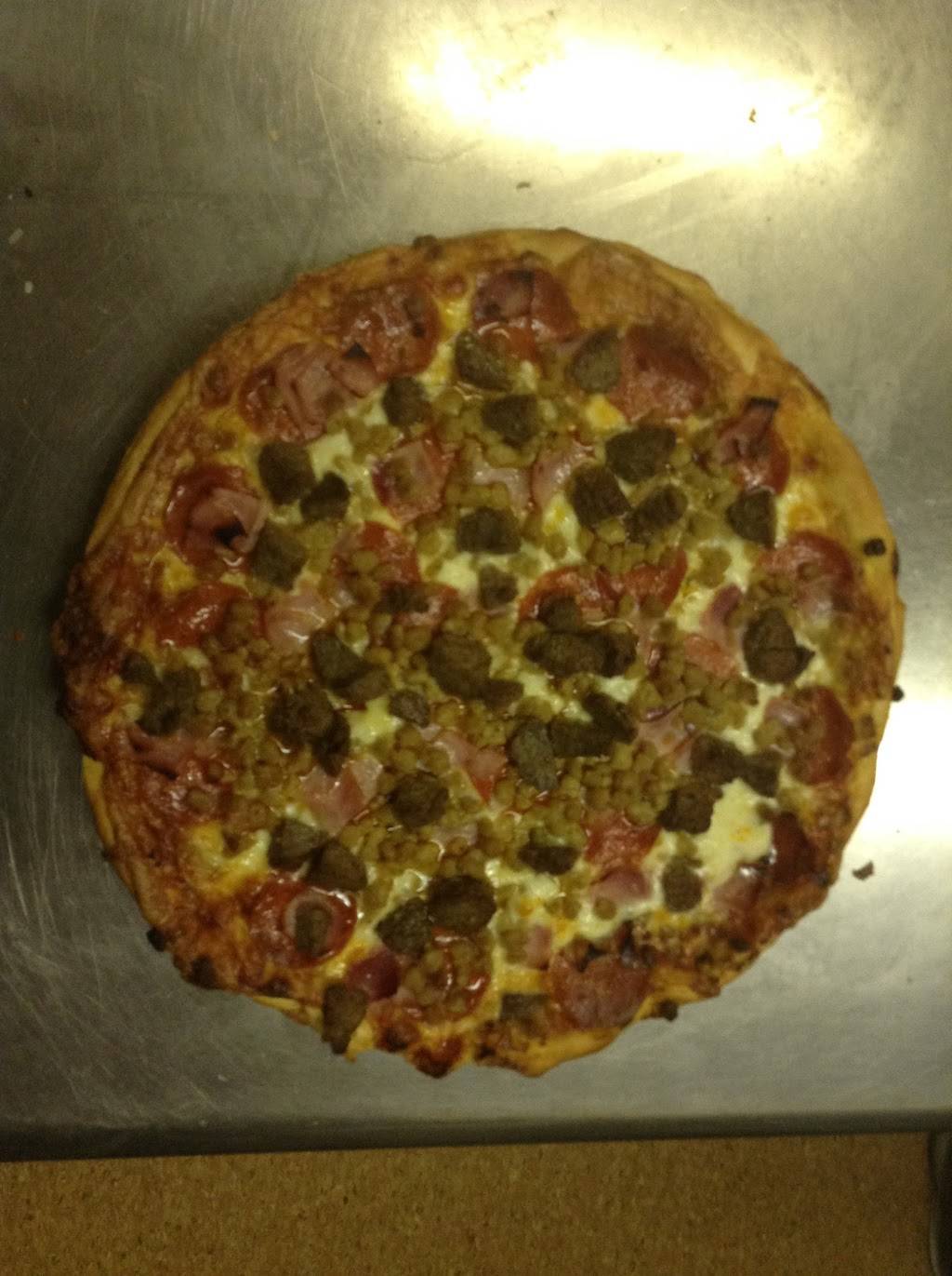 Kips Pizza & Chicken | restaurant | 1309 Brown St, Akron, OH 44301, USA | 3307733663 OR +1 330-773-3663