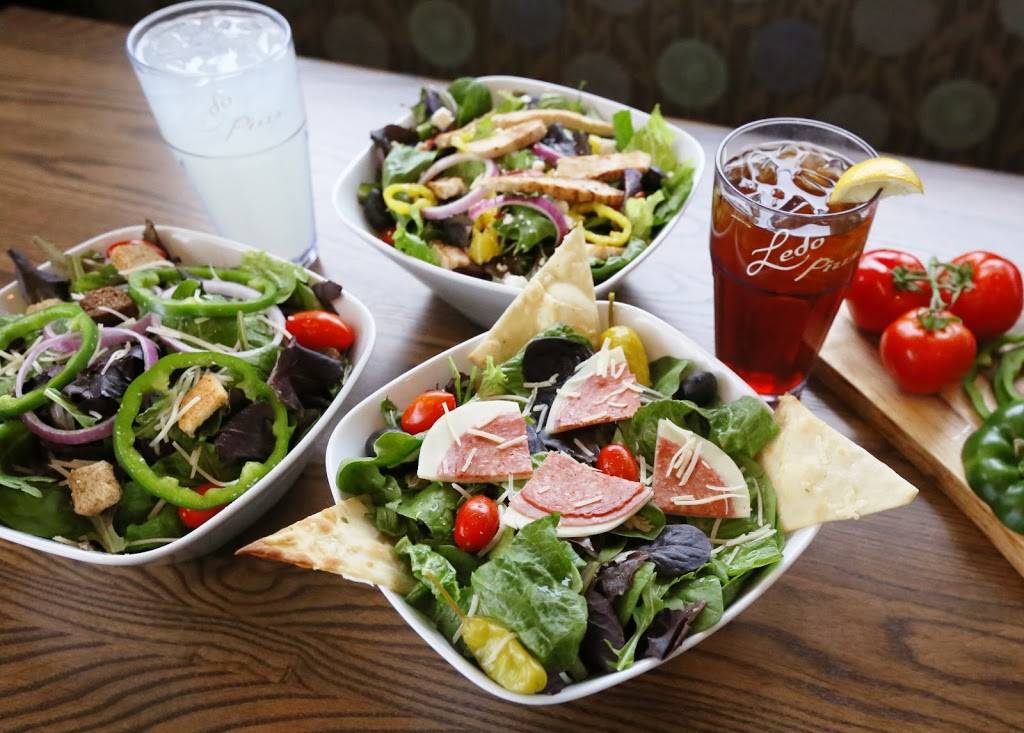 Ledo Pizza | meal takeaway | 141 Park St, Vienna, VA 22180, USA | 7038656220 OR +1 703-865-6220