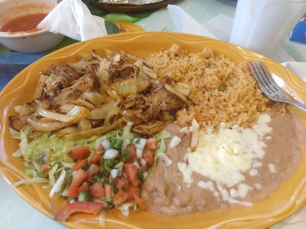 Las Piramides Mexican Restaurant | restaurant | 6290 Chambersburg Rd, Huber Heights, OH 45424, USA | 9372358634 OR +1 937-235-8634