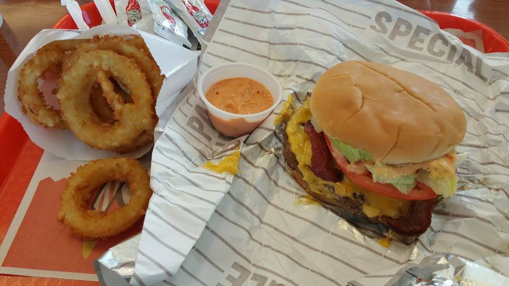 A&W Root Beer of Lodi | restaurant | 216 E Lodi Ave, Lodi, CA 95240, USA | 2093688548 OR +1 209-368-8548