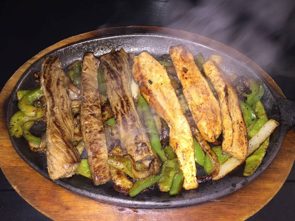 Los Mariachis Wallingford | restaurant | 105 N Colony St, Wallingford, CT 06492, USA | 2032651838 OR +1 203-265-1838