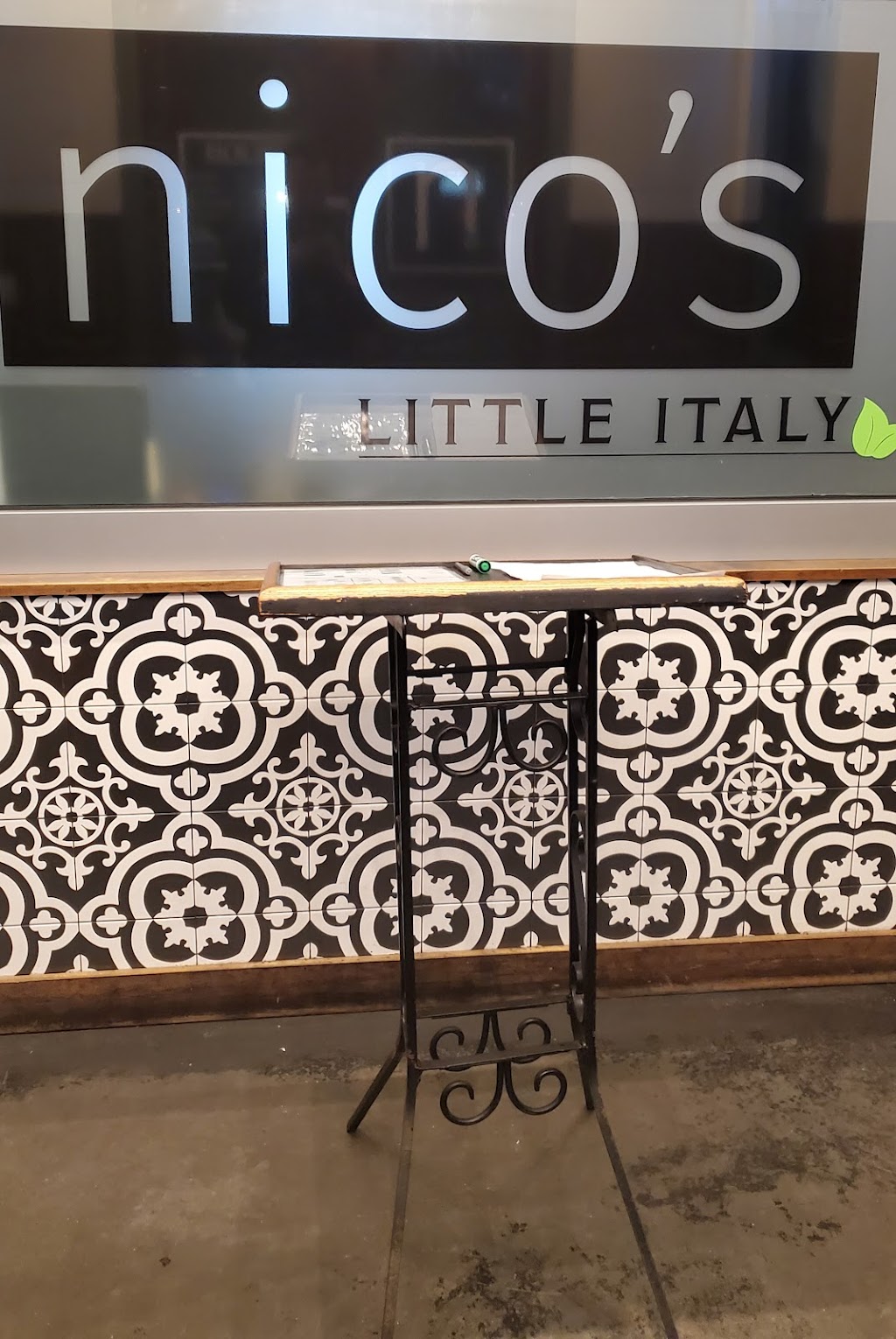 Nicos Little Italy | restaurant | 1101 Moro St Suite 111, Manhattan, KS 66502, USA | 7857751101 OR +1 785-775-1101