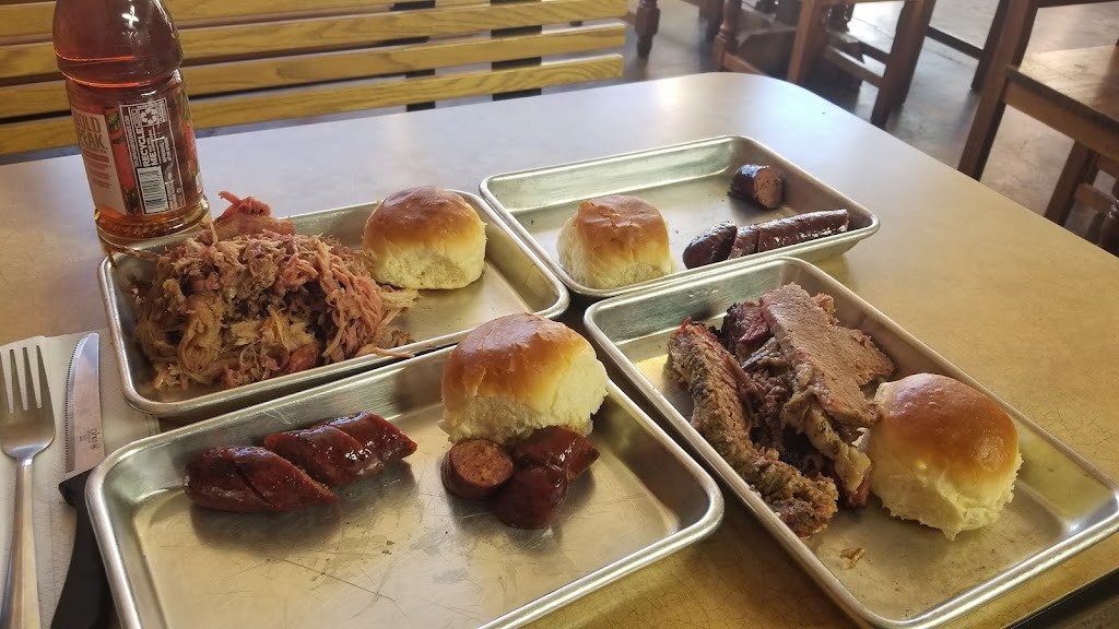 Buffalo Hall & Cowboy Café BBQ | restaurant | 528 Grand Ave, Las Vegas, NM 87701, USA | 5054342215 OR +1 505-434-2215