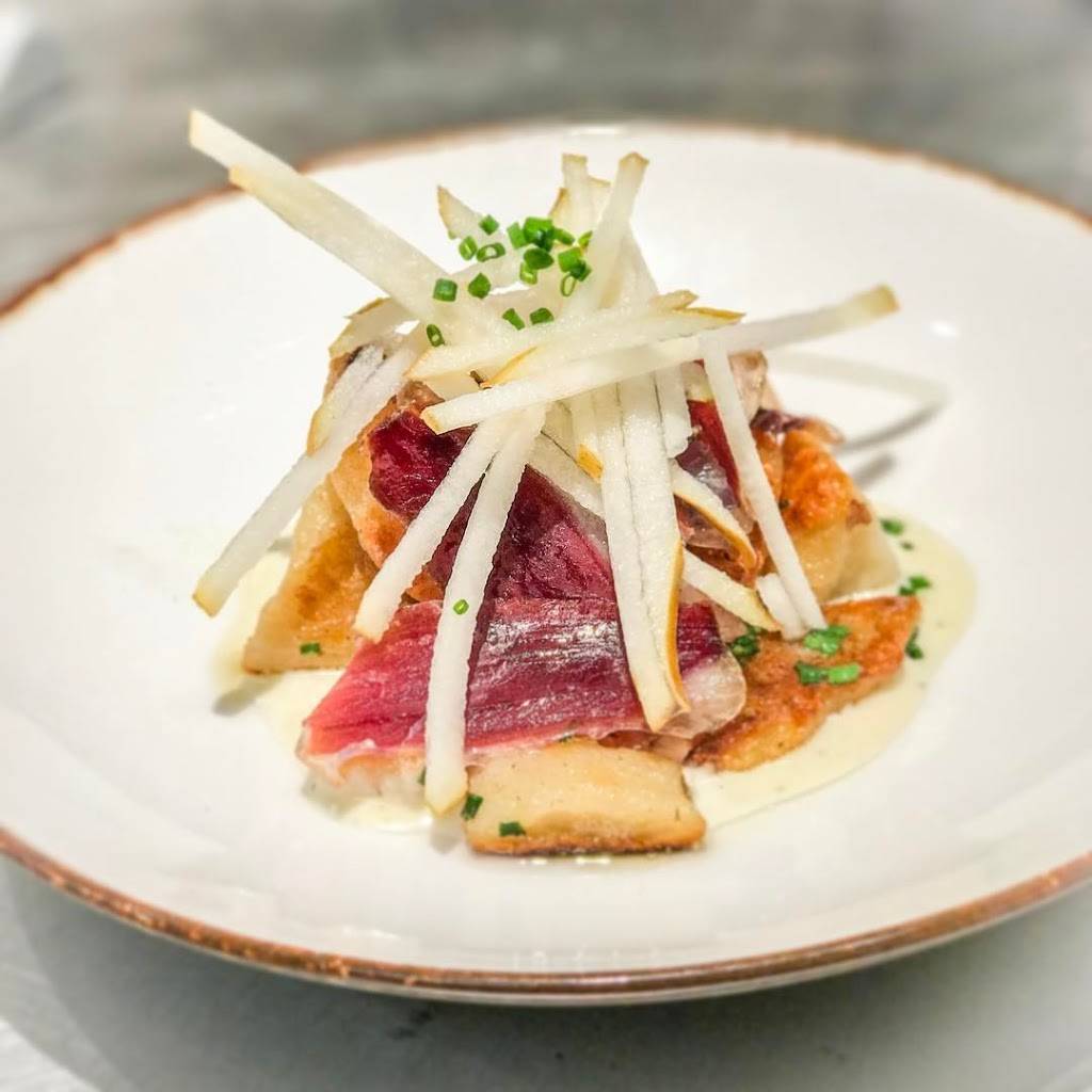 Lightkeepers | restaurant | 455 Grand Bay Dr, Key Biscayne, FL 33149, USA | 3053654156 OR +1 305-365-4156