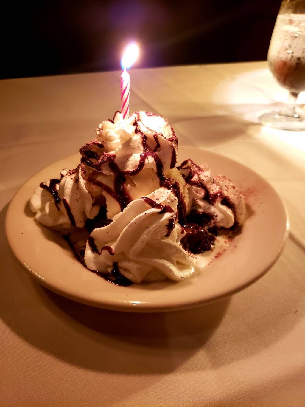 Lewnes Steakhouse | restaurant | 401 Fourth St, Annapolis, MD 21403, USA | 4102631617 OR +1 410-263-1617