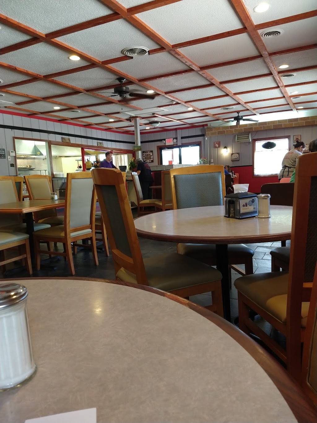 Zebulon Family Restaurant | restaurant | 409 W Gannon Ave, Zebulon, NC 27597, USA | 9194048661 OR +1 919-404-8661