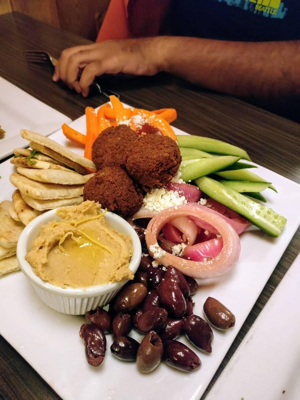 Ventis Cafe + Taphouse | night club | 2840 Commercial St SE, Salem, OR 97302, USA | 5033915100 OR +1 503-391-5100