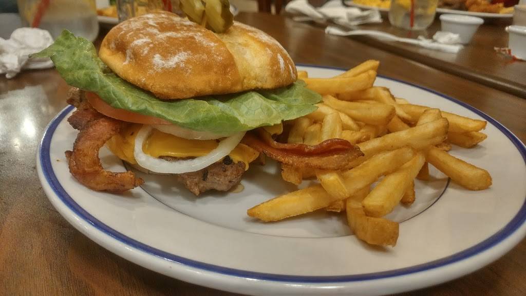 Bob Evans | restaurant | 10770 Fremont Pike, Perrysburg, OH 43551, USA | 4198743400 OR +1 419-874-3400