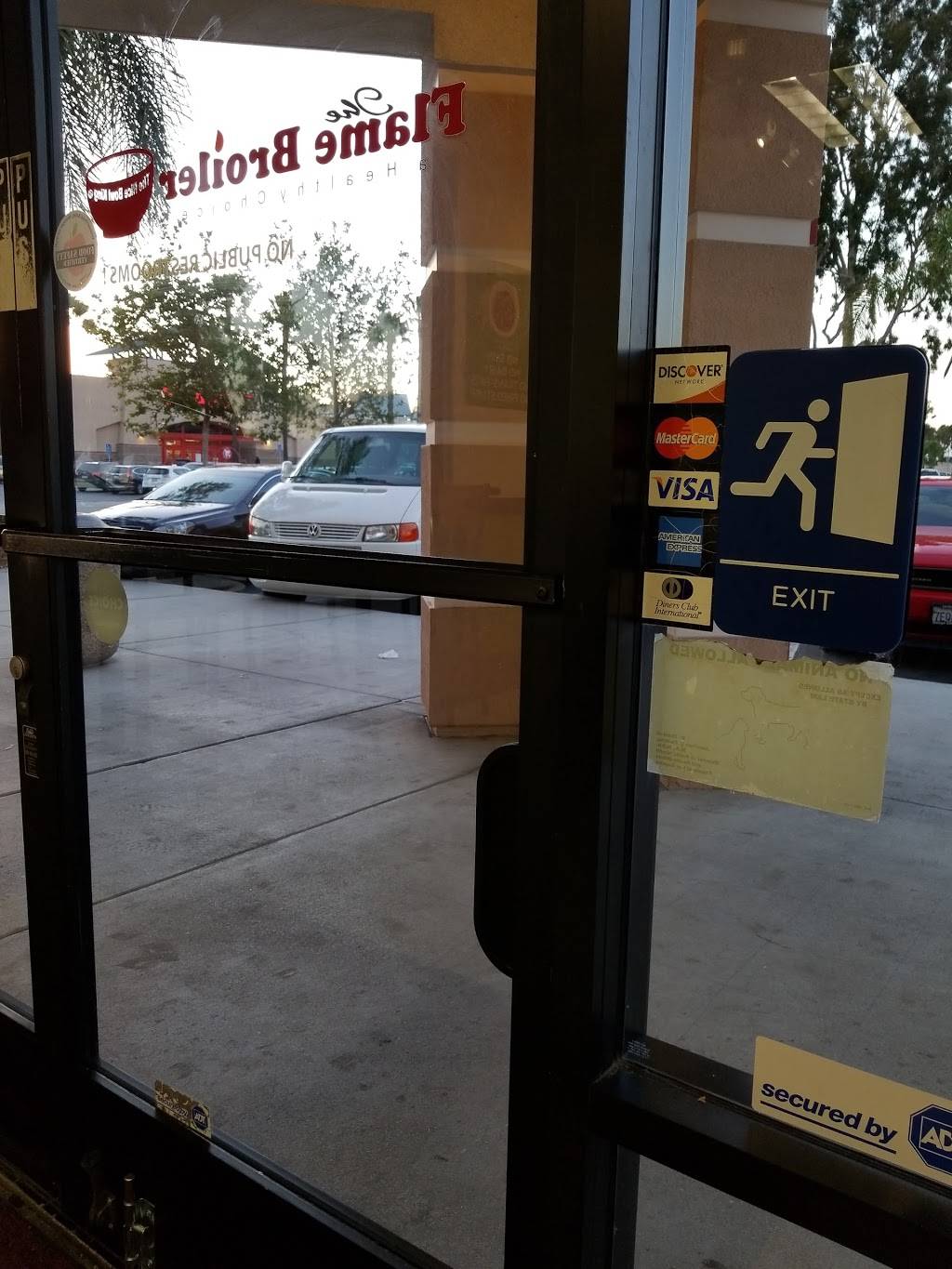 Flame Broiler | restaurant | 10633 Carmenita Rd, Santa Fe Springs, CA 90670, USA | 5629065252 OR +1 562-906-5252