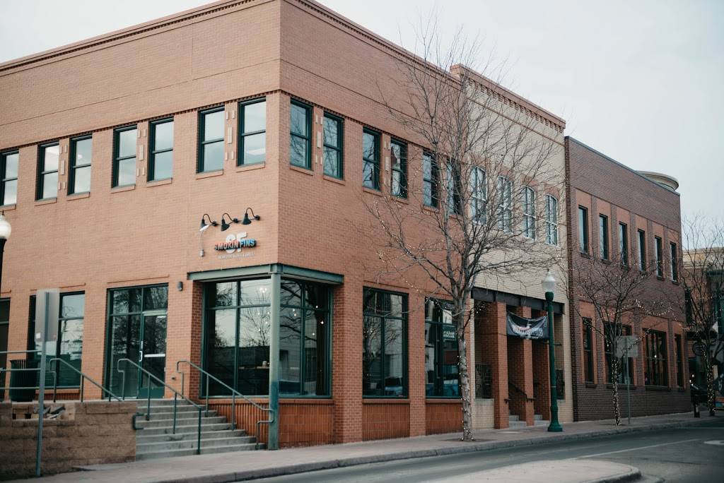 Smokin Fins | restaurant | 7600 Grandview Ave #100, Arvada, CO 80002, USA | 3032285848 OR +1 303-228-5848