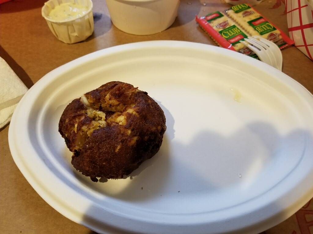 Captain Bob’s Crabs | restaurant | 1 Main St E, Railroad, PA 17355, USA | 7172351166 OR +1 717-235-1166