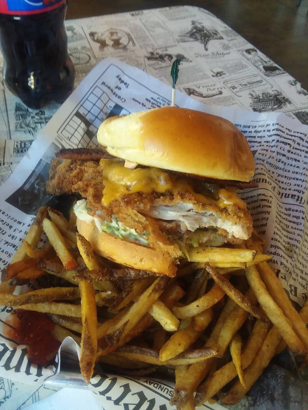 Local Press Eatery | restaurant | 502 S 8th St, Sheboygan, WI 53081, USA | 9202877338 OR +1 920-287-7338