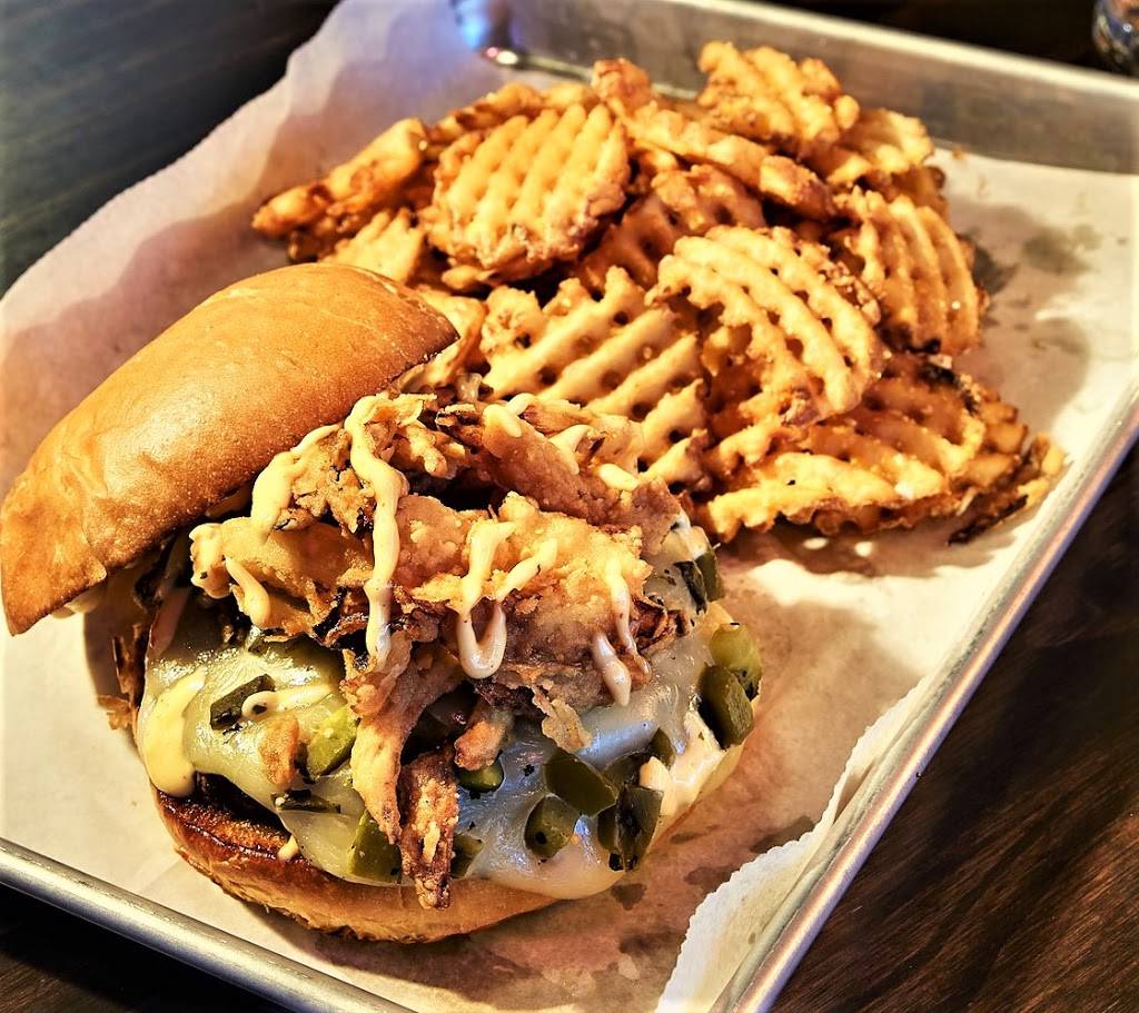 Starrs Bar | restaurant | 315 Wisconsin St N, Hudson, WI 54016, USA | 7153862109 OR +1 715-386-2109