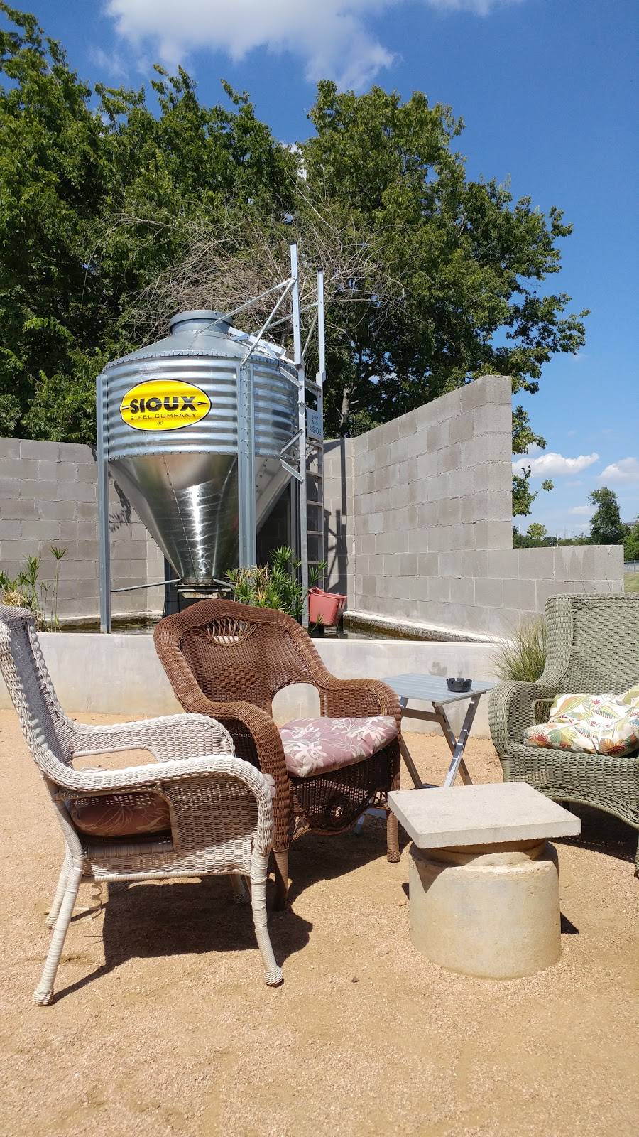 Rodeo Goat | restaurant | 1926 Market Center Blvd, Dallas, TX 75207, USA | 2147414628 OR +1 214-741-4628