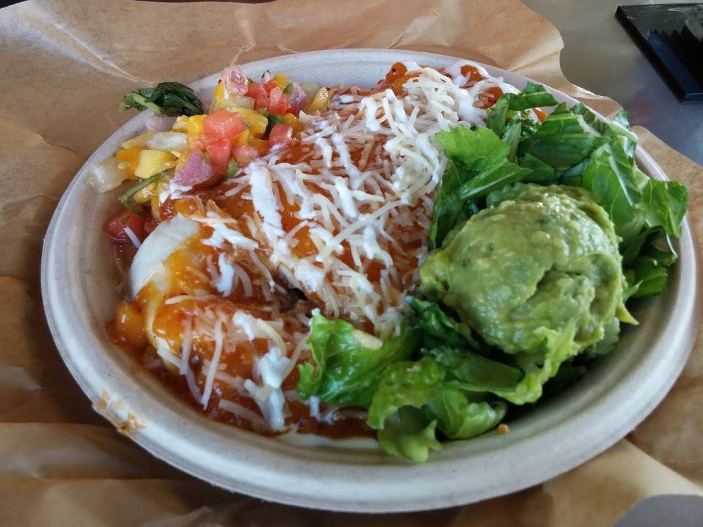 QDOBA Mexican Eats | restaurant | 795 E Maple Rd Ste A, Birmingham, MI 48009, USA | 2489888941 OR +1 248-988-8941