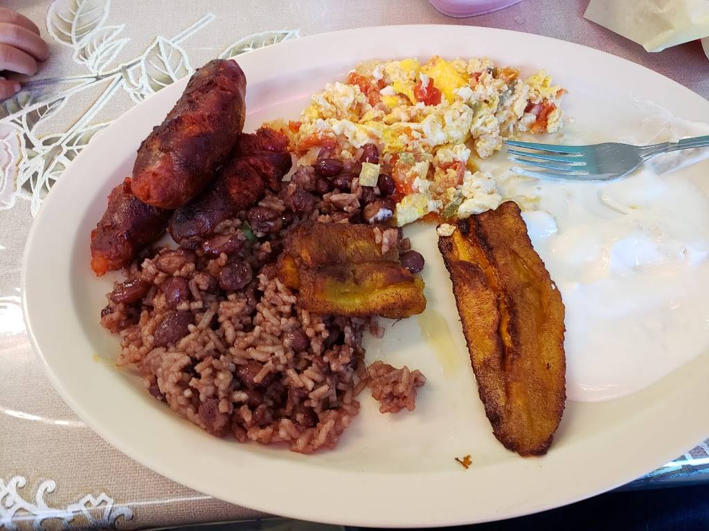 La Pupusa Loka | restaurant | 1956 E Charleston Blvd, Las Vegas, NV 89104, USA | 7023605652 OR +1 702-360-5652