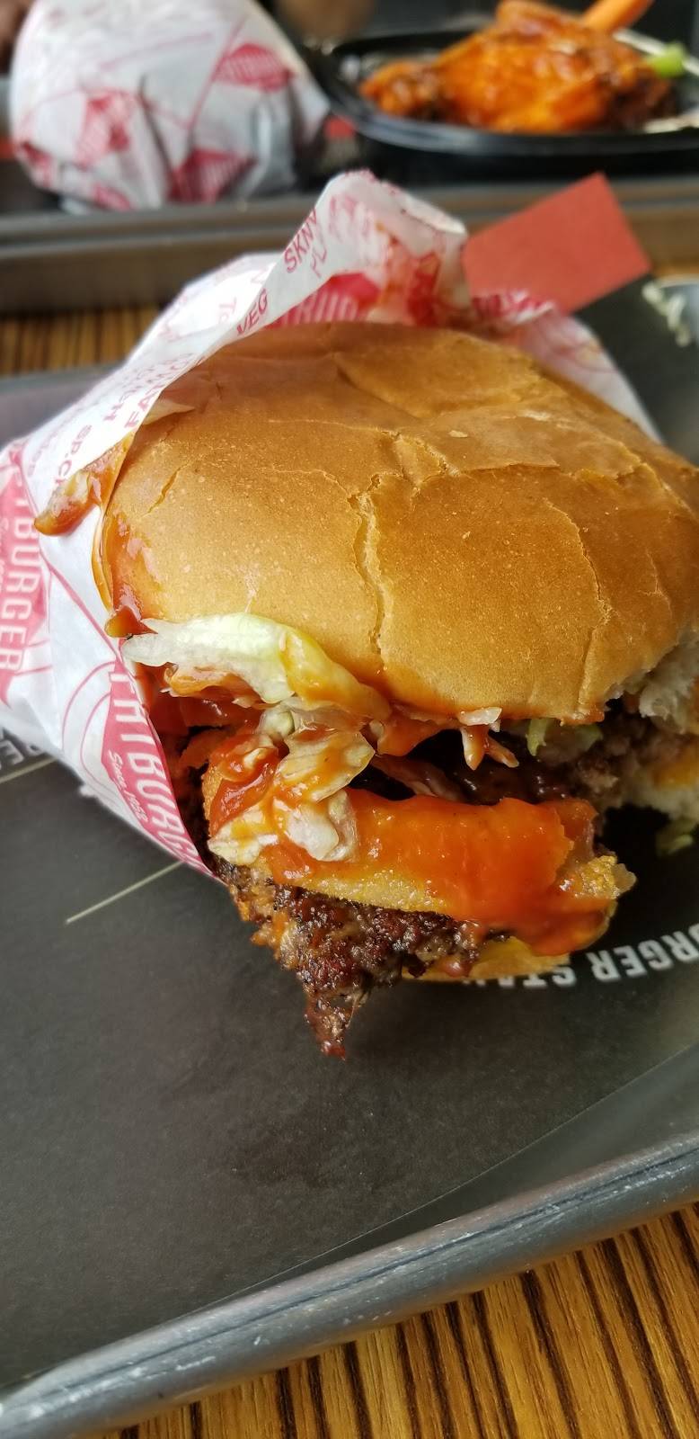 Fatburger & Buffalos Express | restaurant | 10067 Sierra Ave, Fontana, CA 92335, USA | 9093563699 OR +1 909-356-3699