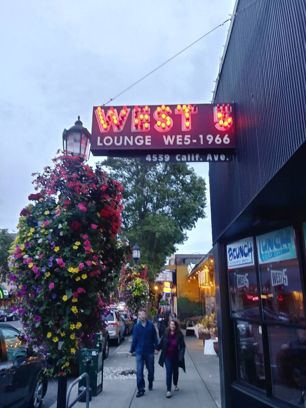 West 5 | restaurant | 4539 California Ave SW, Seattle, WA 98116, USA | 2069351966 OR +1 206-935-1966