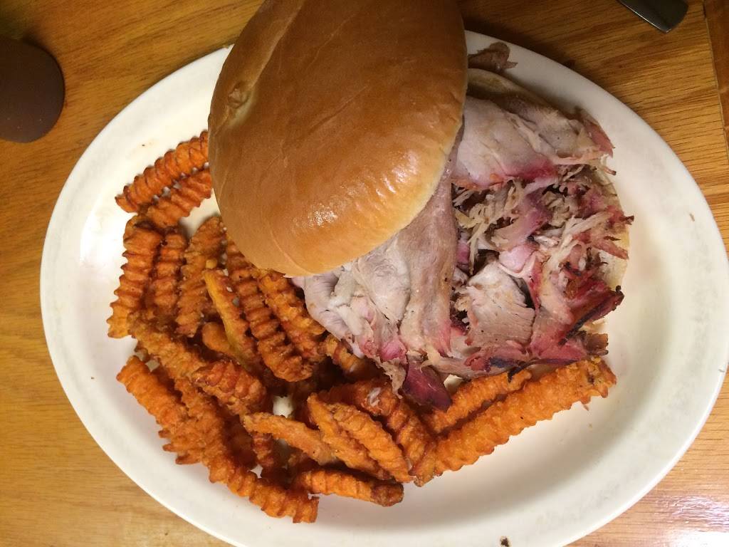 Fat Boys Bar-B-Q | restaurant | 4132 E Silver Springs Blvd, Ocala, FL 34470, USA | 3522363271 OR +1 352-236-3271