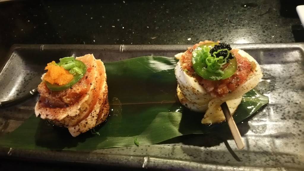 Rolling Moon Restaurant | restaurant | 40575 California Oaks Rd D-1, Murrieta, CA 92562, USA | 9517043345 OR +1 951-704-3345