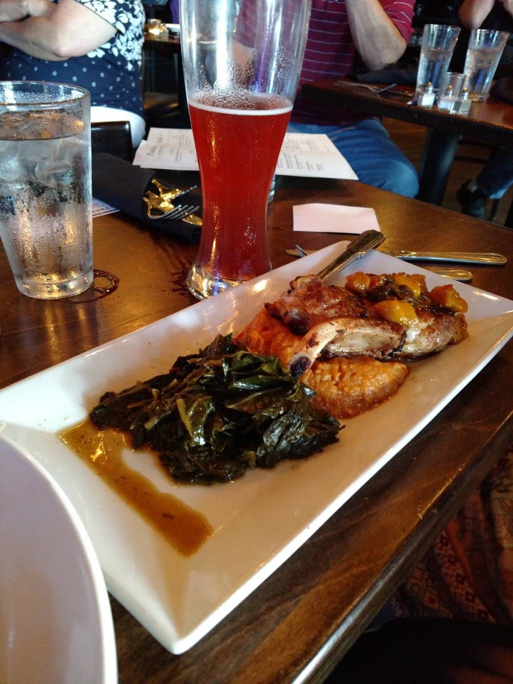 Rusty Anchor @ The Music Box | restaurant | 1148 Main Ave #200, Cleveland, OH 44113, USA | 2162421250 OR +1 216-242-1250