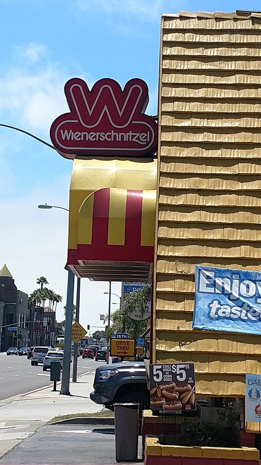 Wienerschnitzel | restaurant | 1951 Harbor Blvd, Costa Mesa, CA 92626, USA | 9496315181 OR +1 949-631-5181