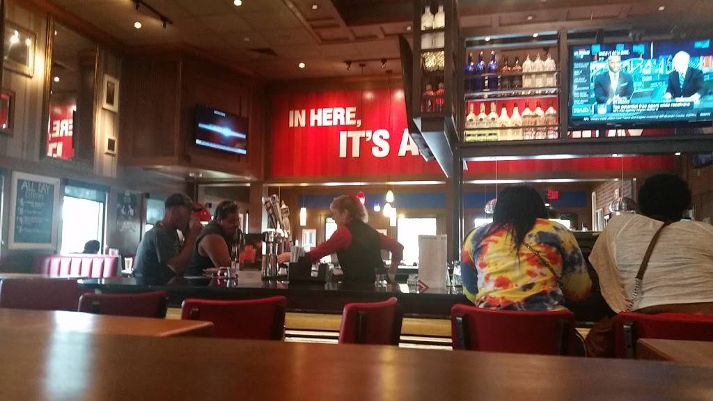 TGI Fridays | restaurant | 580 N State Road #7, Royal Palm Beach, FL 33411, USA | 5617958955 OR +1 561-795-8955