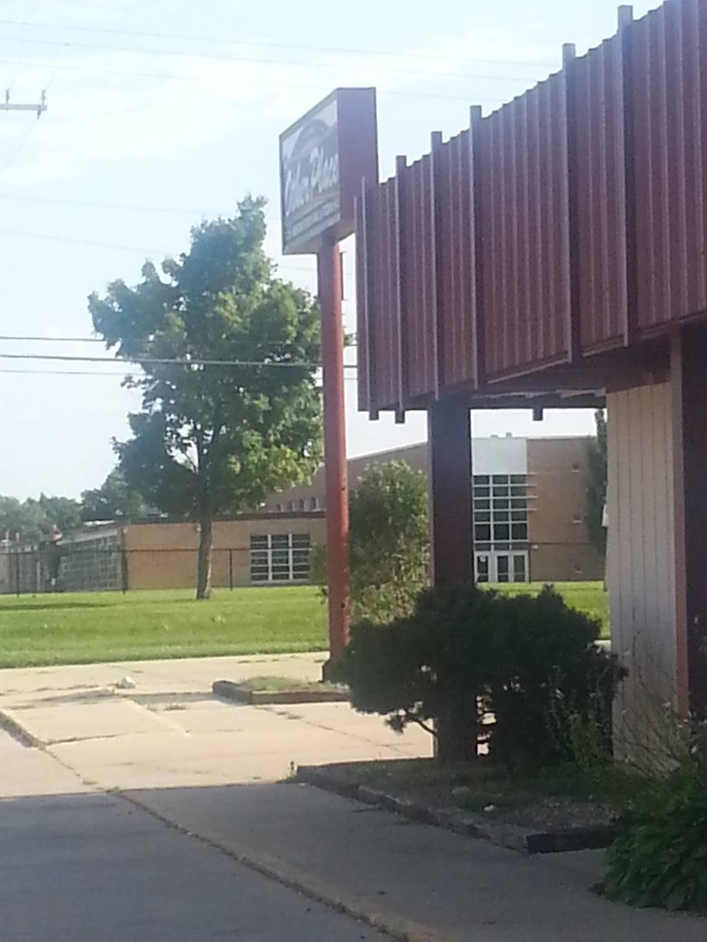 The Other Place | restaurant | 360 E Ridgeway Ave, Waterloo, IA 50702, USA | 3192879400 OR +1 319-287-9400