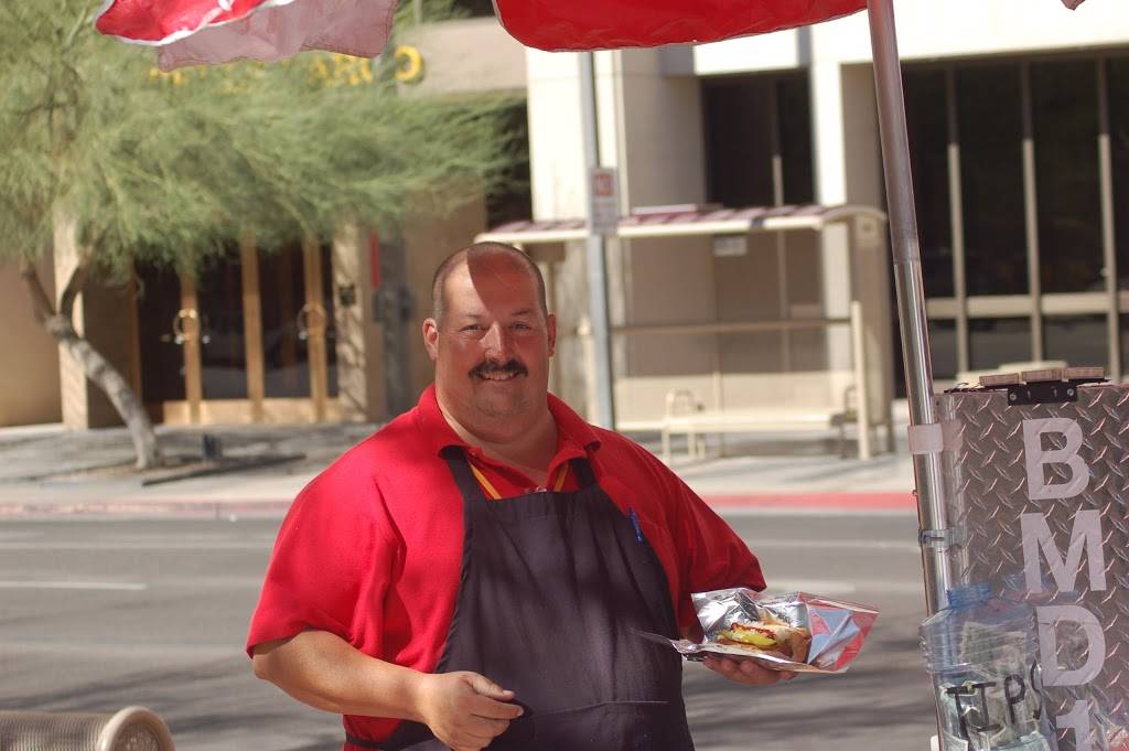 Big Meaty Dogs | meal takeaway | 28412 N 152nd Dr, Surprise, AZ 85387, USA | 4803342934 OR +1 480-334-2934