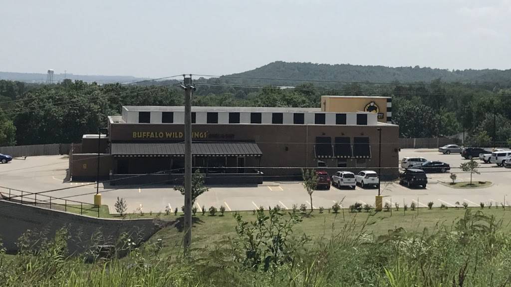 Buffalo Wild Wings | meal takeaway | 6550 Rogers Ave, Fort Smith, AR 72903, USA | 4792226700 OR +1 479-222-6700