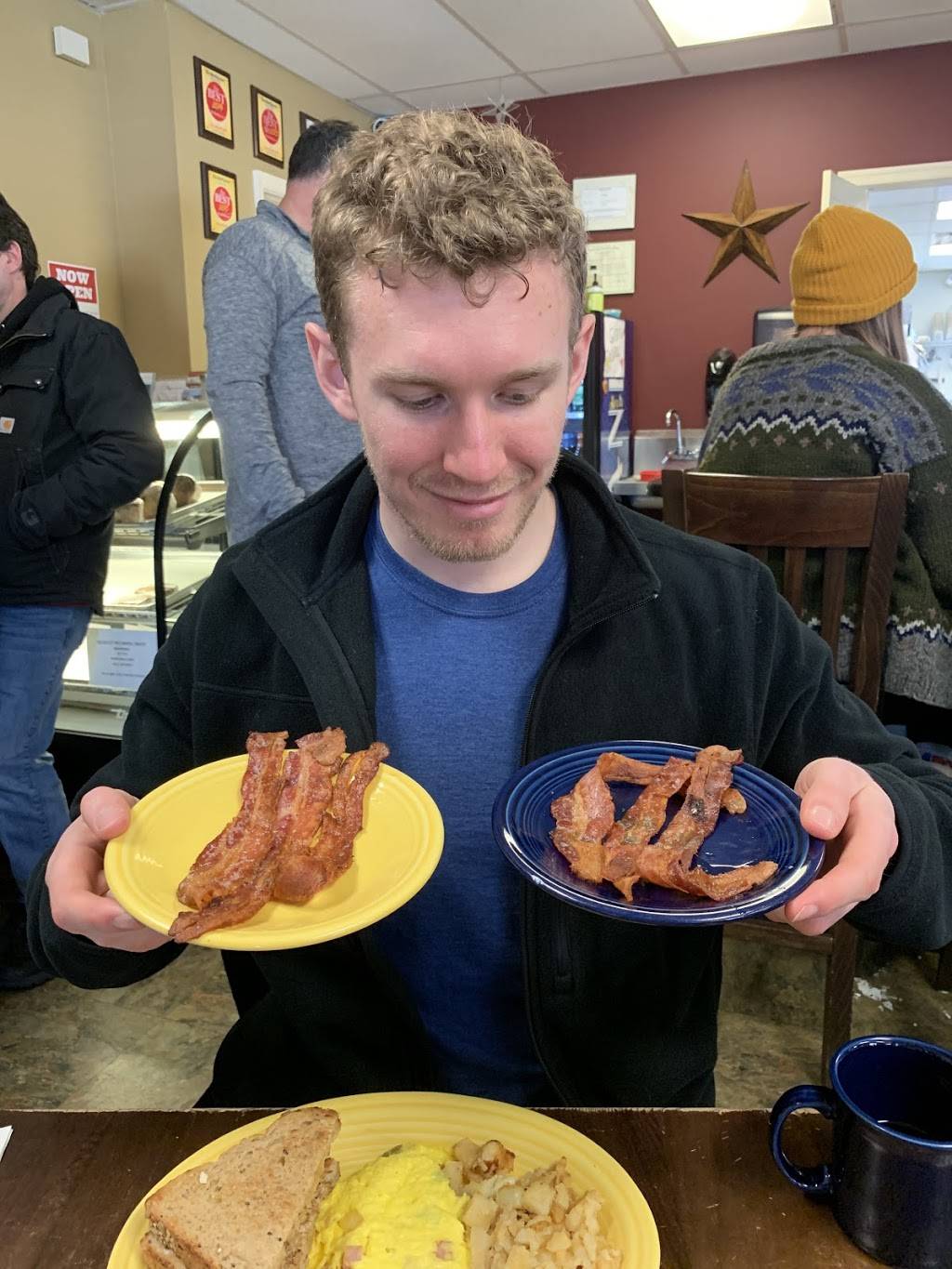 Groveland Grill | restaurant | 5960 Easton Rd, Plumsteadville, PA 18949, USA | 2157667944 OR +1 215-766-7944