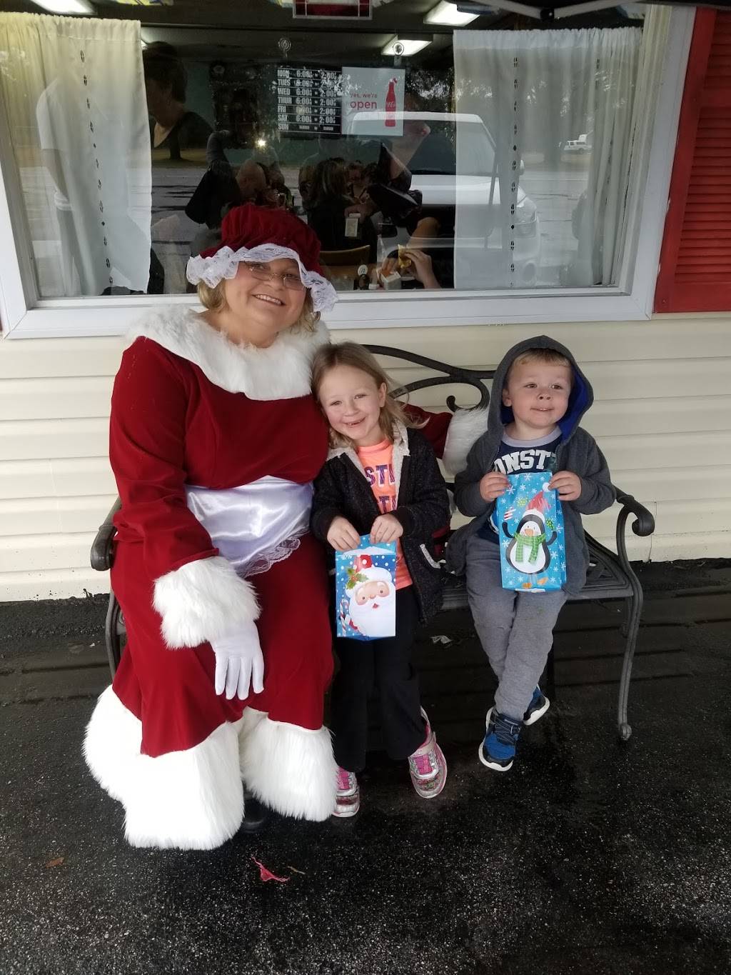 Nannie Annies Breakfast & Lunch | restaurant | 1315 SC-90, Conway, SC 29526, USA | 8433476119 OR +1 843-347-6119