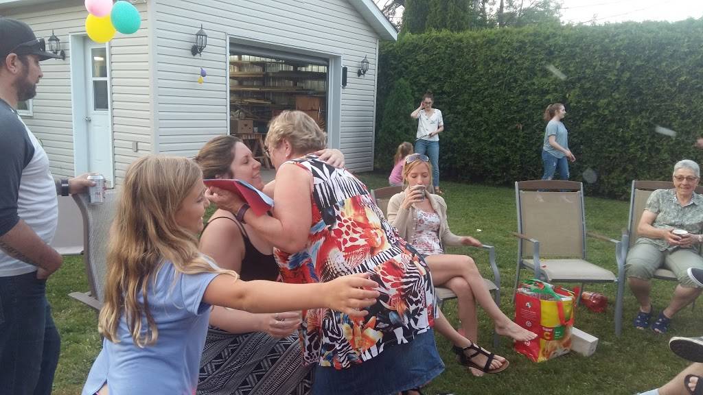 Crémerie de Verchères | restaurant | 307 Rte Marie-Victorin, Verchères, QC J0L 2R0, Canada | 4505836939 OR +1 450-583-6939