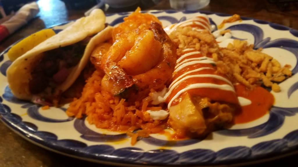 Chevys Fresh Mex | restaurant | 12547 FL-535, Lake Buena Vista, FL 32836, USA | 4078271052 OR +1 407-827-1052