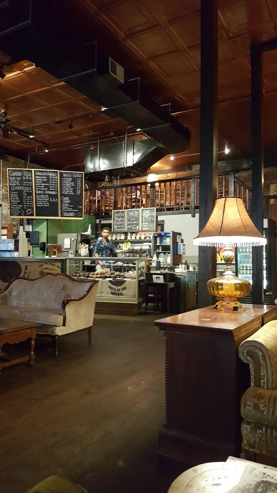 Gourmet Pizza | restaurant | 68 Main St, New Paltz, NY 12561, USA | 8452552666 OR +1 845-255-2666