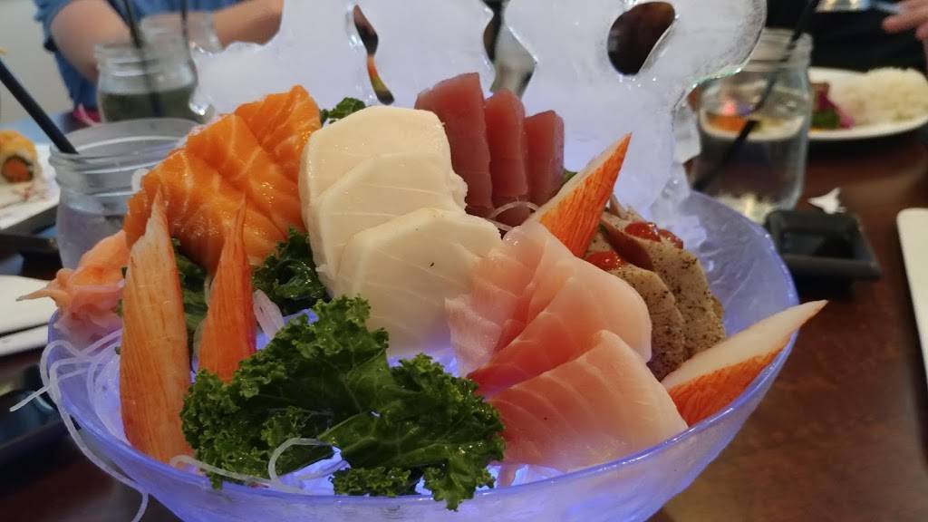 Umi Sushi | restaurant | 2066 Central Dr E, Green Bay, WI 54311, USA | 9208579031 OR +1 920-857-9031