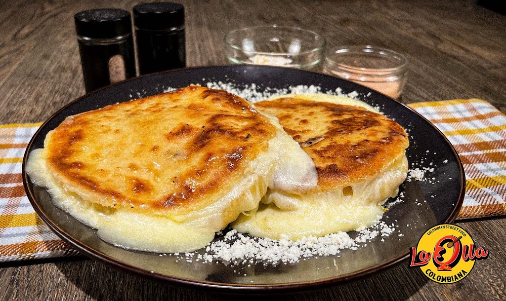 La Olla Colombiana | restaurant | 1065 Brea Mall, Brea, CA 92821, USA | 2135225734 OR +1 213-522-5734