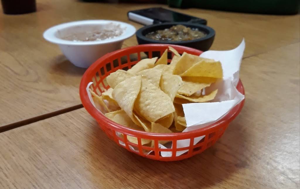 La Pupusa Loca | restaurant | 651 I St, Los Banos, CA 93635, USA | 2097109051 OR +1 209-710-9051