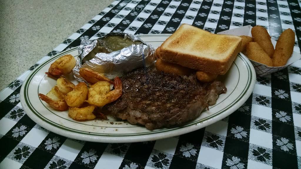 Colonial Fish Camp | restaurant | 1607 Cherokee Ave, Gaffney, SC 29340, USA | 8644877366 OR +1 864-487-7366