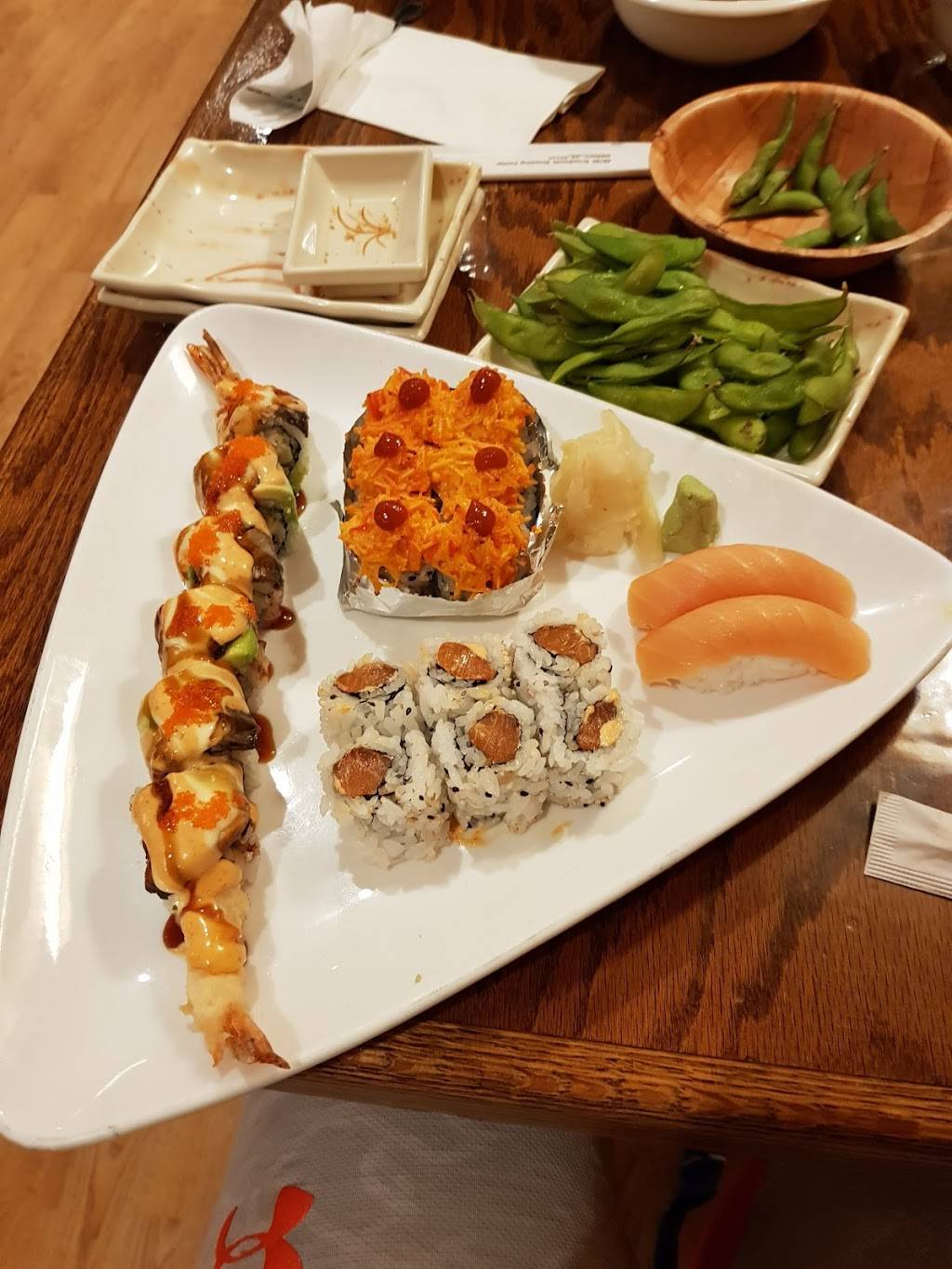 Samurai Sushi | restaurant | 43150 Broadlands Center Plaza, Broadlands, VA 20148, USA | 7037249696 OR +1 703-724-9696