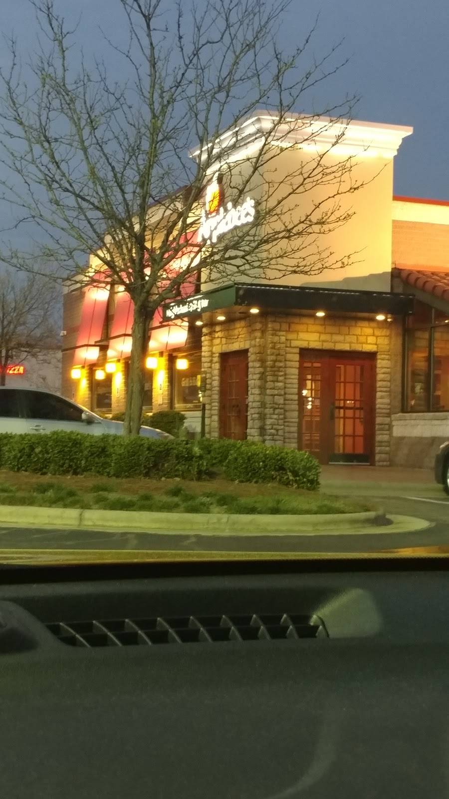 Applebees Grill + Bar | restaurant | 501 E Six Forks Rd, Raleigh, NC 27609, USA | 9198569030 OR +1 919-856-9030