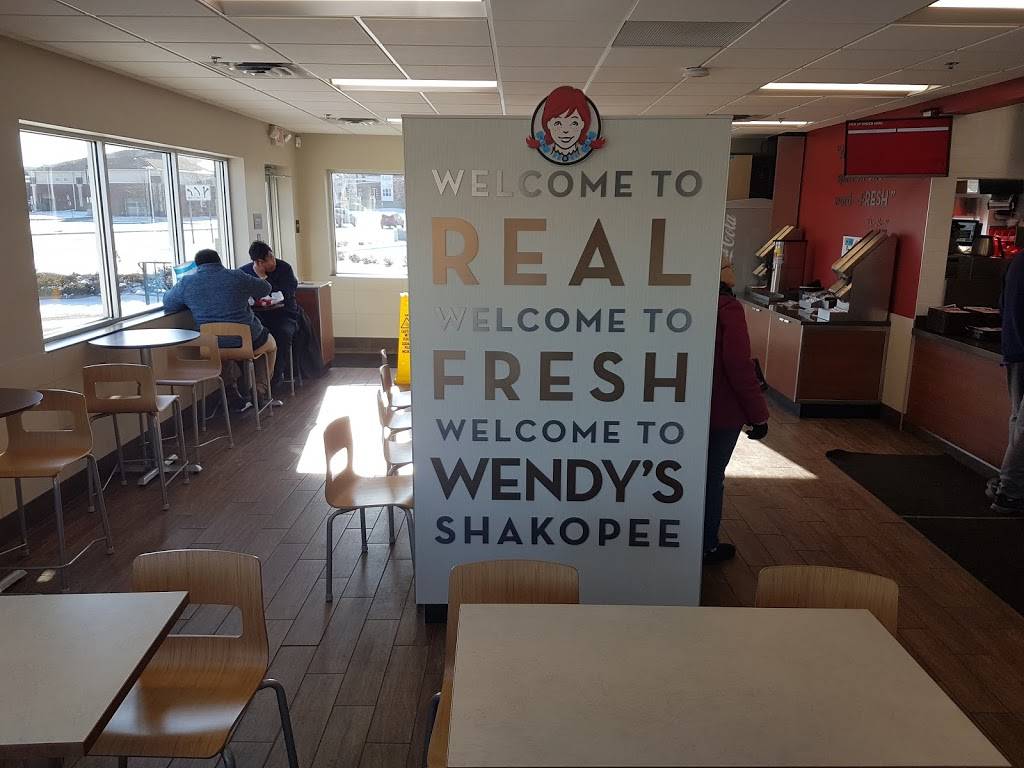 Wendys | restaurant | 8011 Old Carriage Ct, Shakopee, MN 55379, USA | 9524068252 OR +1 952-406-8252