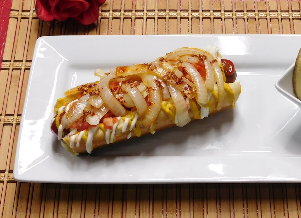 Regias Hamburguesas y Hot Dogs | meal takeaway | 1723 W Griffin Pkwy Suite A, Mission, TX 78572, USA | 9565662172 OR +1 956-566-2172