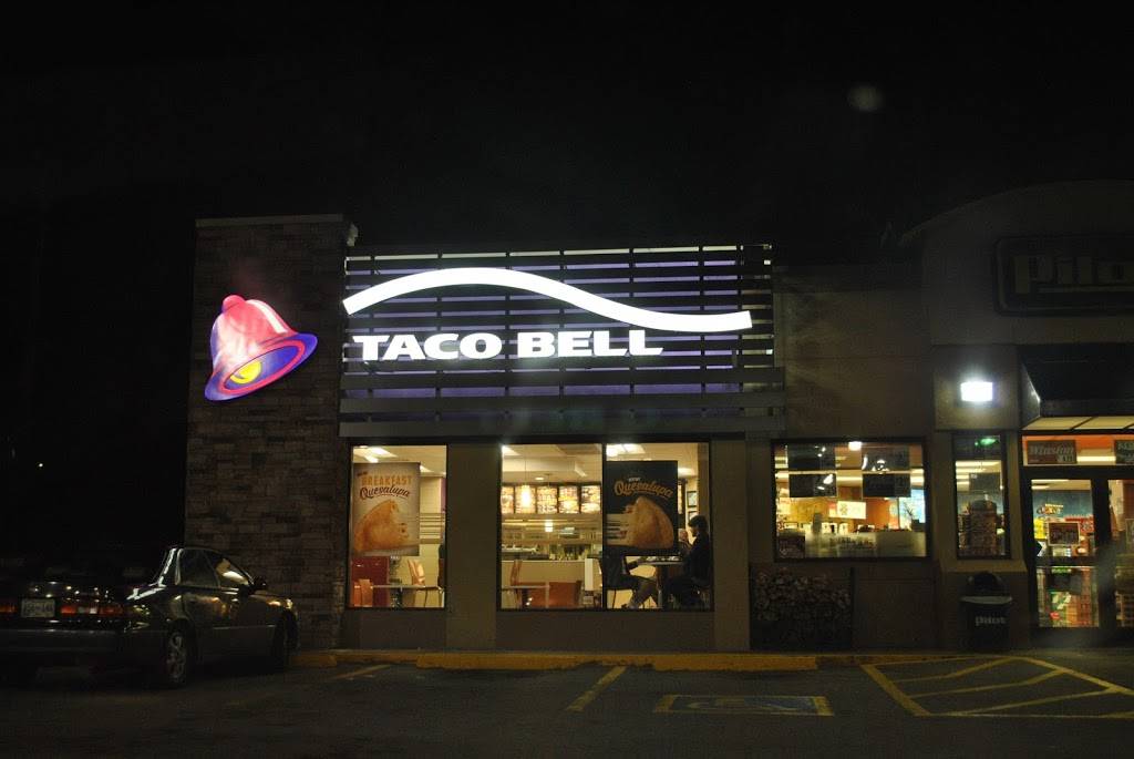 Taco Bell | restaurant | 421 N Cedar Bluff Rd, Knoxville, TN 37923, USA | 8656932094 OR +1 865-693-2094