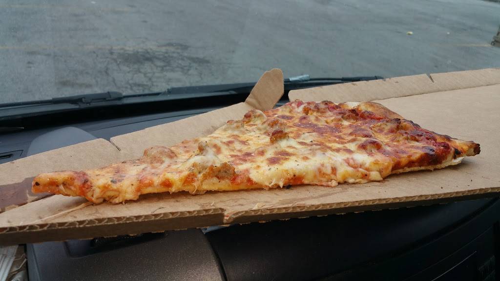 Damenzos Pizza | restaurant | 11226 S Halsted St, Chicago, IL 60628, USA | 7736608851 OR +1 773-660-8851