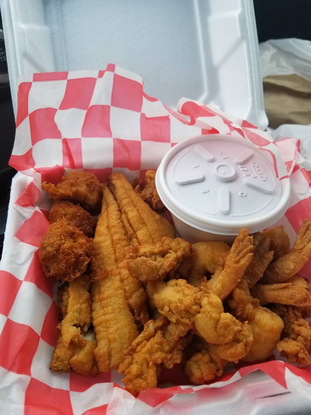 Southern Seafood & Catering | restaurant | 5101 Ashley Phosphate Rd, North Charleston, SC 29418, USA | 8437670107 OR +1 843-767-0107