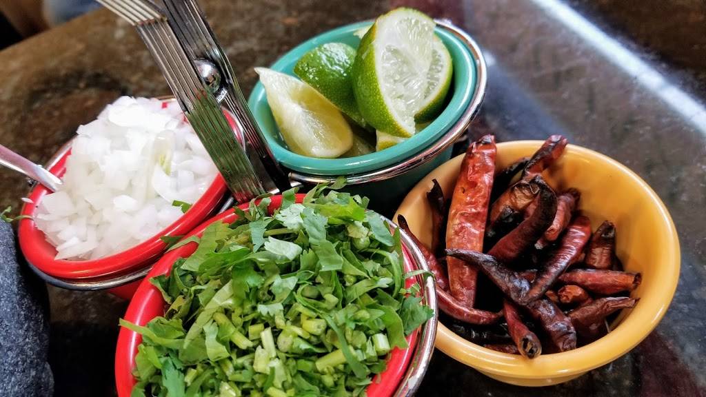 Birrieria Zaragoza | restaurant | 4852 S Pulaski Rd, Chicago, IL 60632, USA | 7735233700 OR +1 773-523-3700